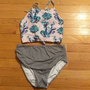 Cupshe Succulents and Stipes bikini * new with tag